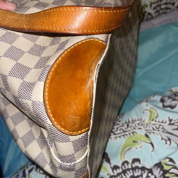 Authentic Louis Vuitton Hampstead PM - Picture 8 of 11